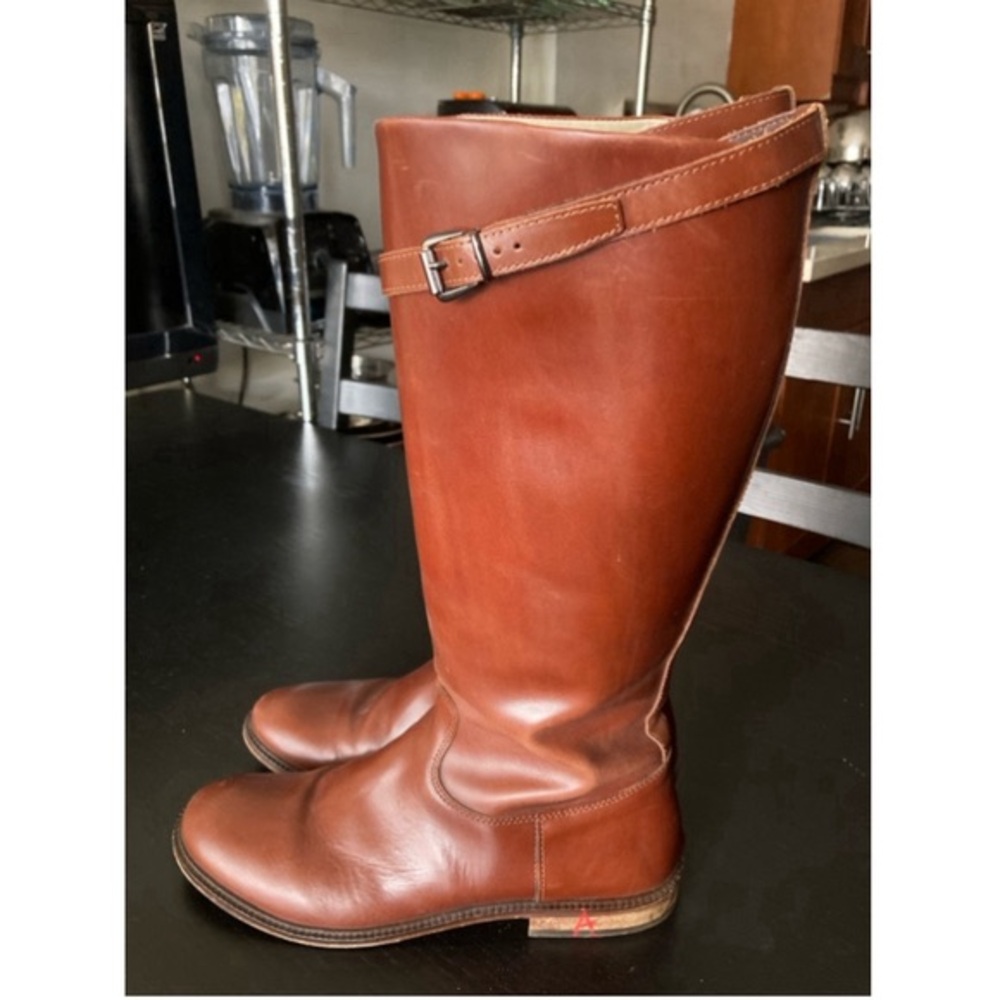 Vero Cuoio Gallucci knee high Boots size 39